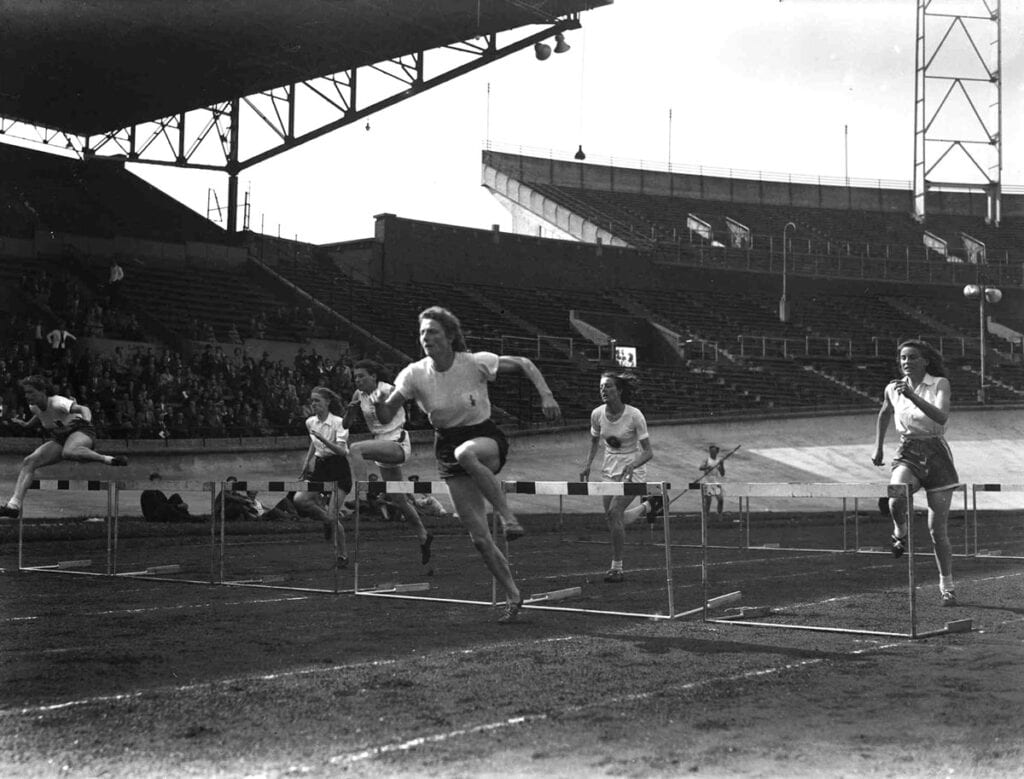 photo-of-fanny-blankers-jumping-hurdles