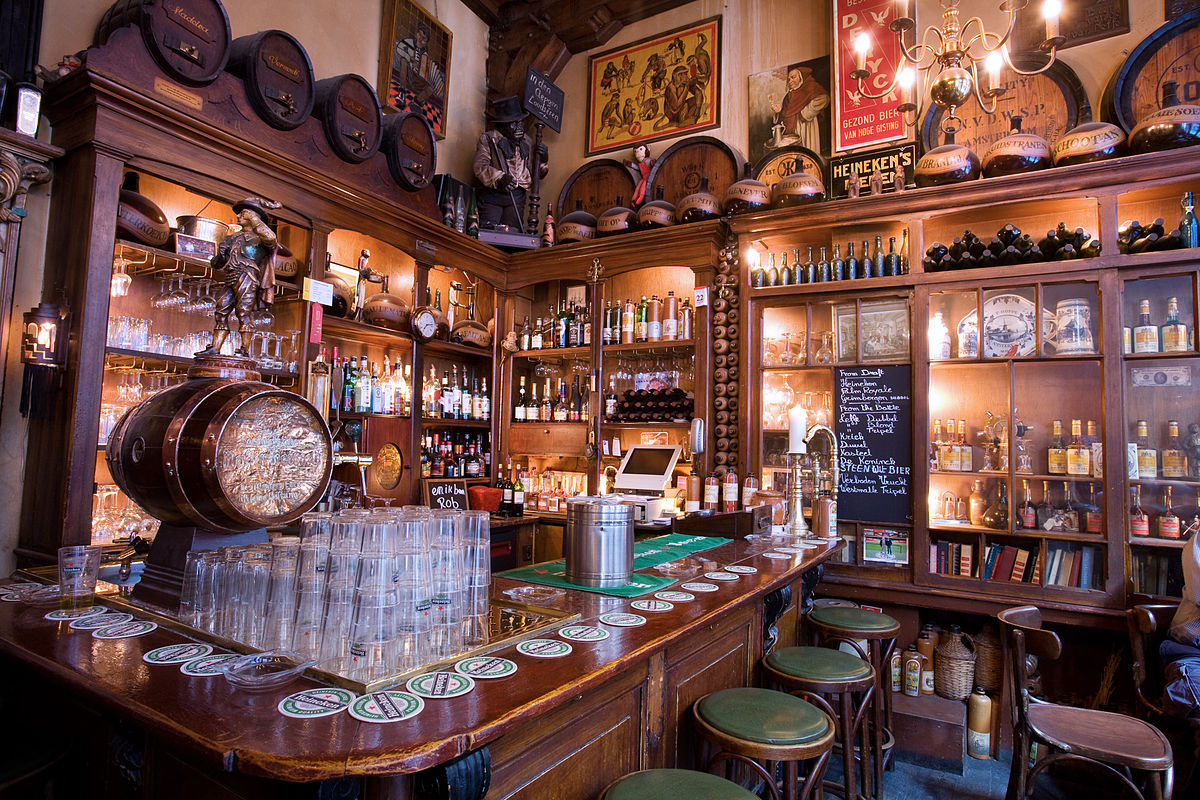 Photo-of-brown-bar-in-Amsterdam-with-dark-wood-paneling