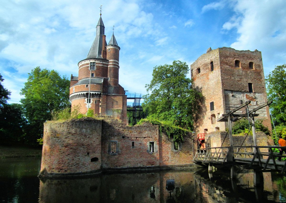 duurstede-castle-netherlands