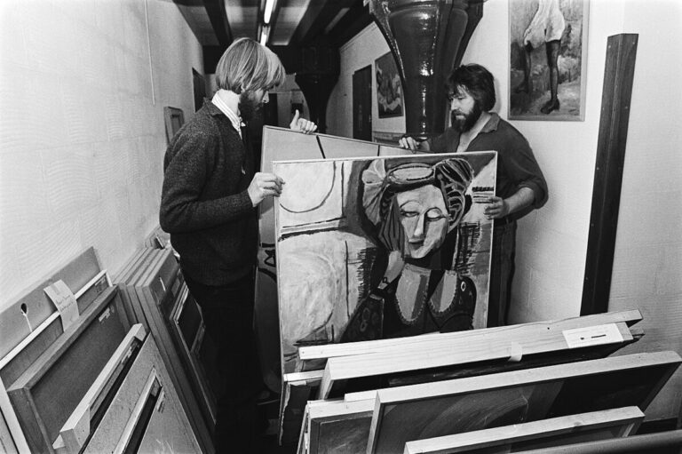 The BKR: a short history of when the Dutch government added artists to their payroll