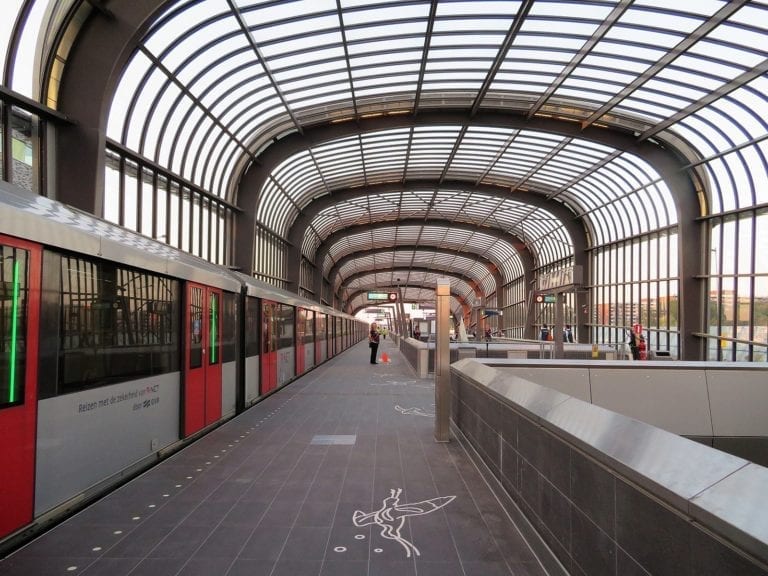 Amsterdam is introducing free transport for children to reduce traffic in the city