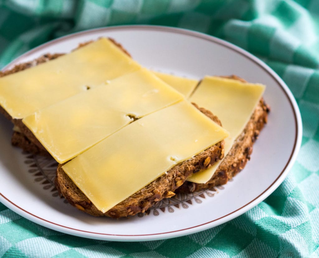 dutch-lunch-cheese-on-brown-bread