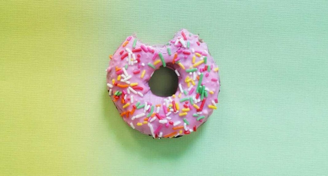 Photo-of-doughnut-Amsterdam-doughnut-economy
