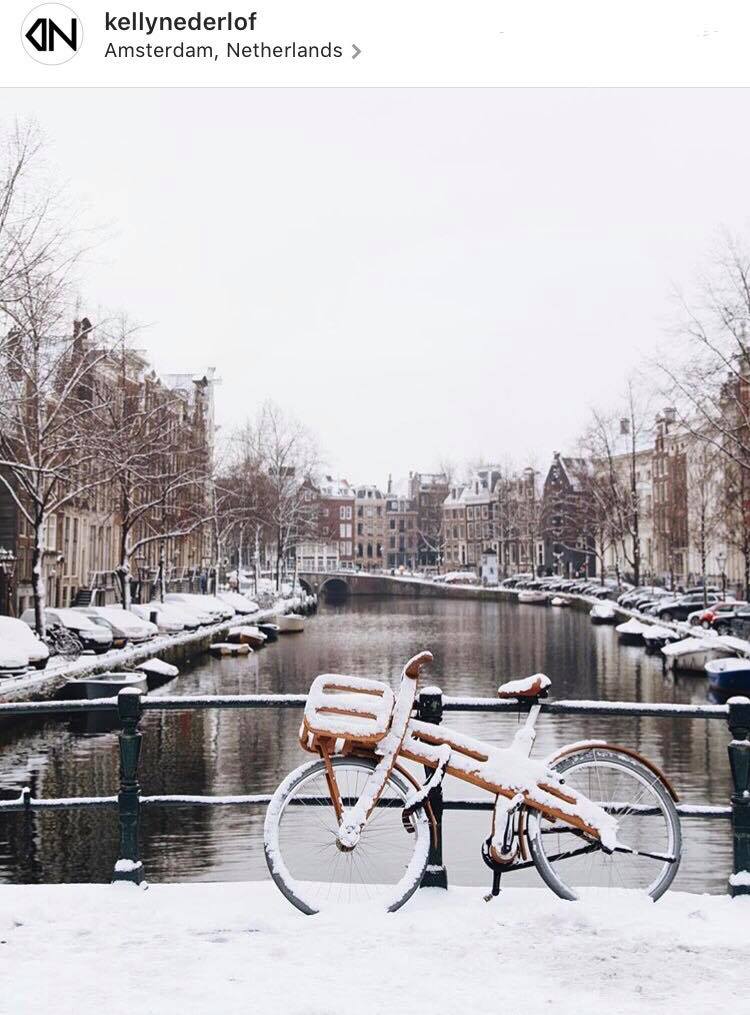 instagram-post-of-a-snow-covered-bike-in-Amsterdam