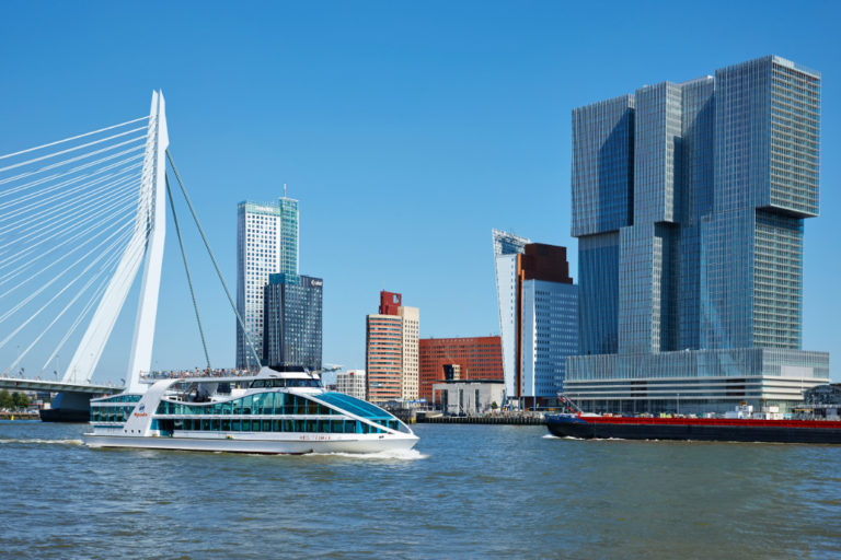 All aboard for the Spido – Rotterdams iconic boat trip