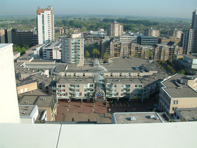 why-does-everything-in-the netherlands-look-the-same? photo-architechture-in-zoetermeer-netherlands