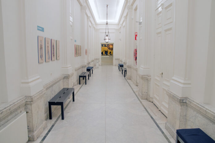 Empty-Hallway-At-The-Allard-Pierson-Museum-Amsterdam-The- Netherlands-2018