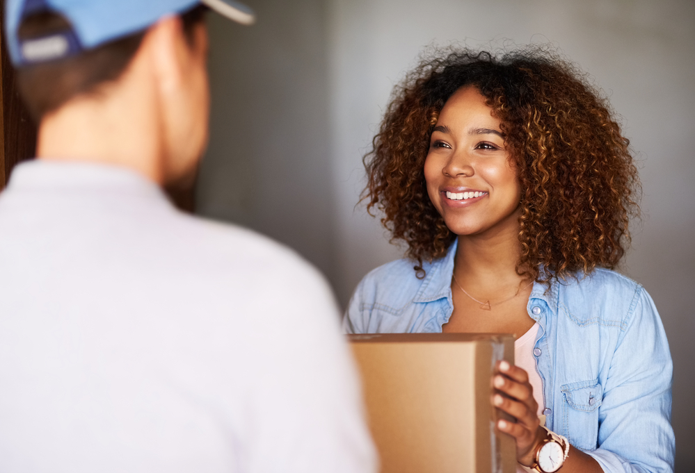 photo-of-woman-receiving-meal-delivery-as-part-of-best-meal-delivery-service-Netherlands