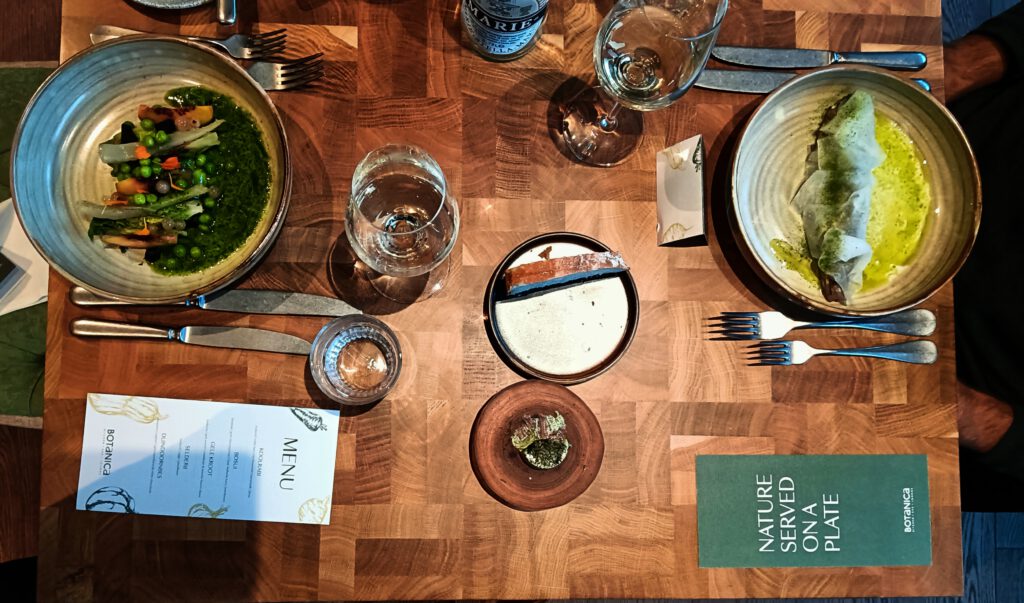 photo-of-table-of-food-on-table-of-vegetarian-restaurant-in-the-hague-botanica