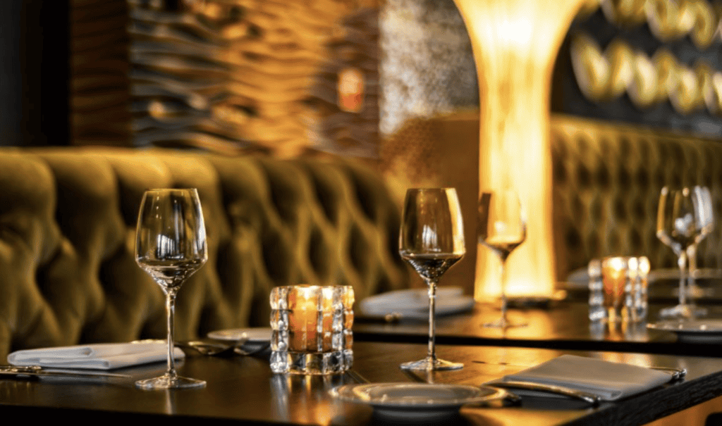 
Brasserie-Lumen-WestCord-Eindhoven-Hotel-Restaurant-interior