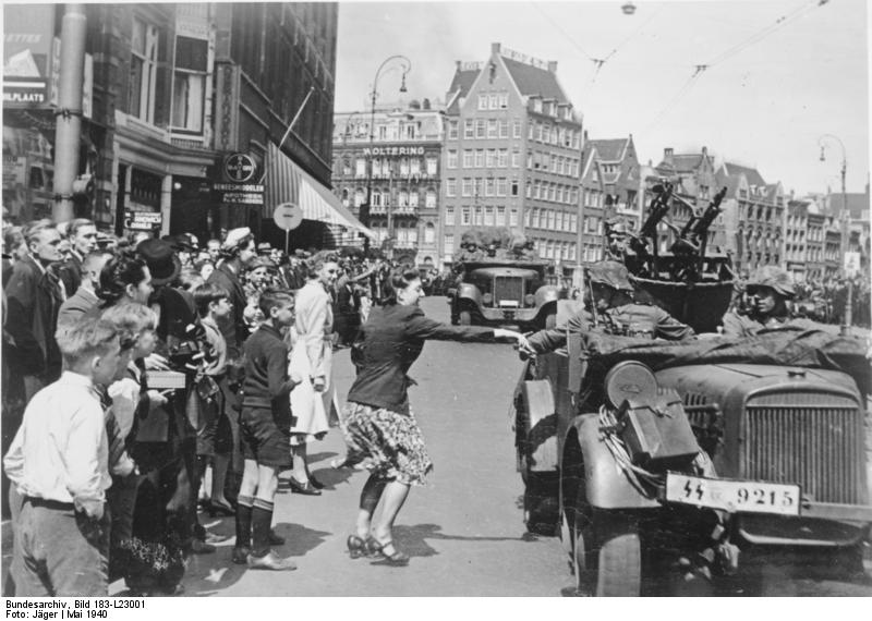 The Netherlands at war: The German army in Amsterdam, 1940. 