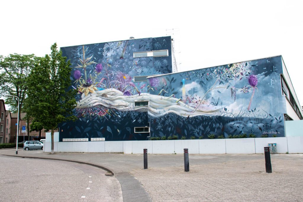 photo-of-street-art-in-tilburg