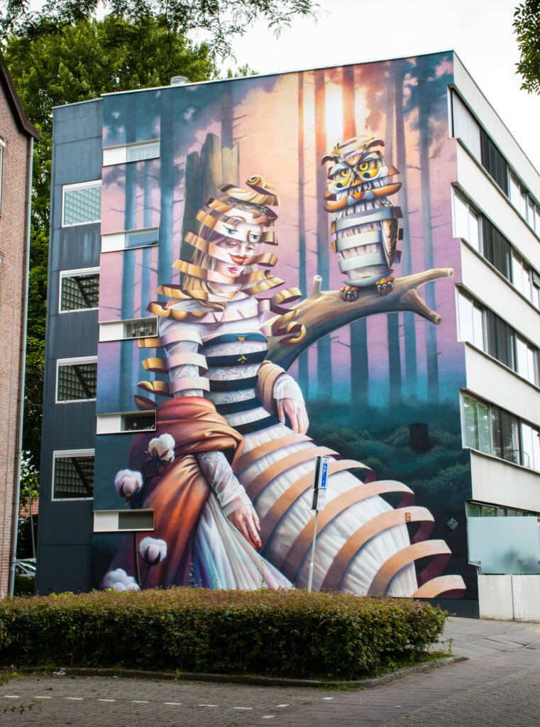 photo-of-a-mural-in-tilburg