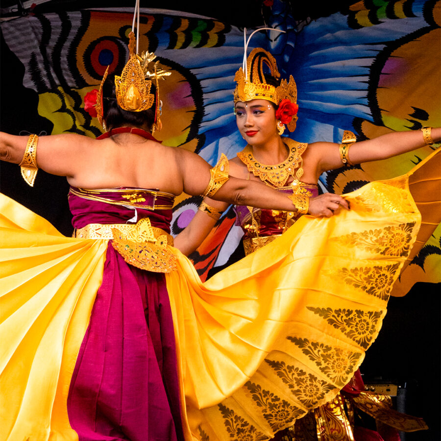photo-of-dance-group-wahana-budaya-nusantara-pasar-leiden-indo-festival