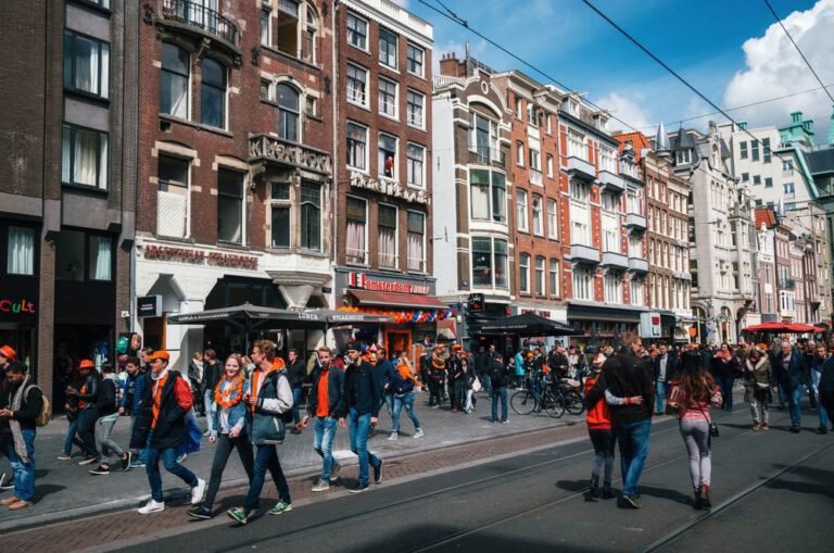 Fans take to the streets after another Oranje victory