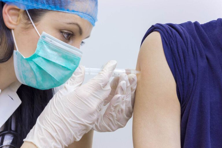 34-year-olds can now book coronavirus vaccination appointments in the Netherlands