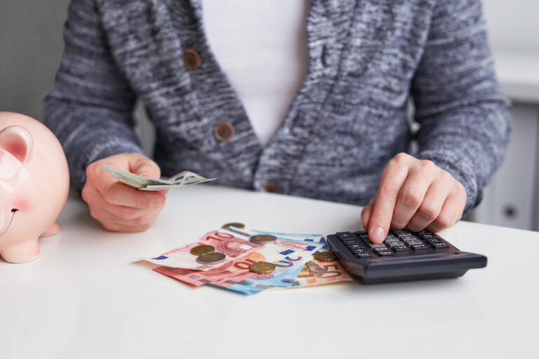 Dutch landlords target expats to make extra cash by keeping rental deposits