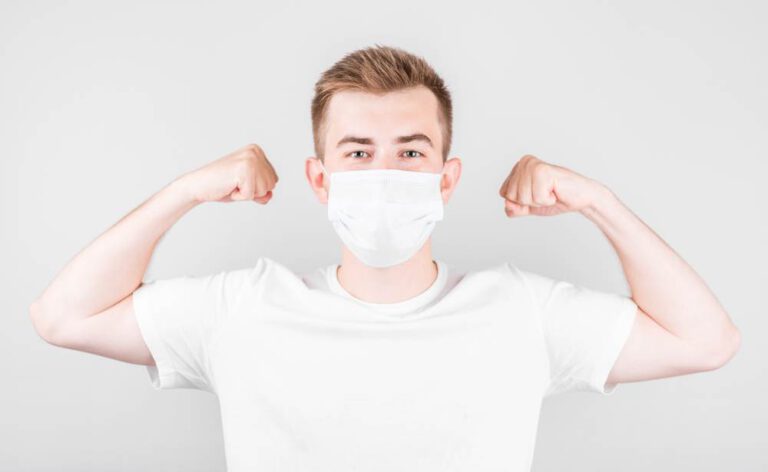 Wrapping up the 90s: those born in 1999 can now book their vaccine!