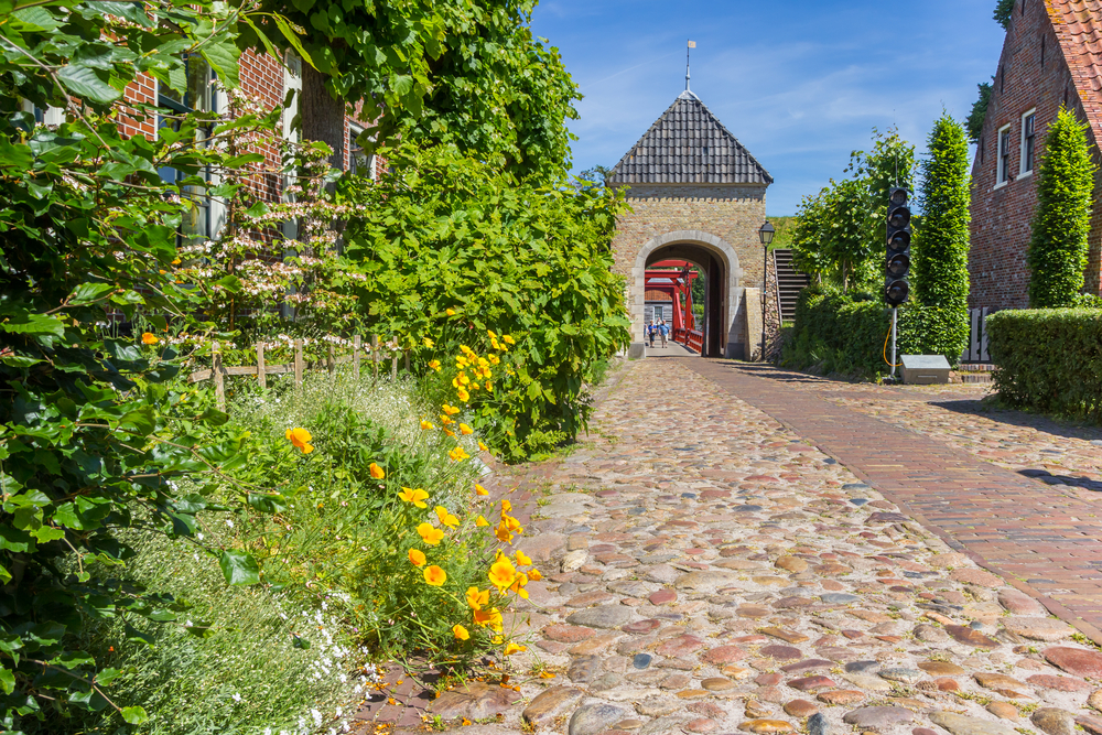 photo-of-the-gated-entrance-to-Vesting-Bourtange