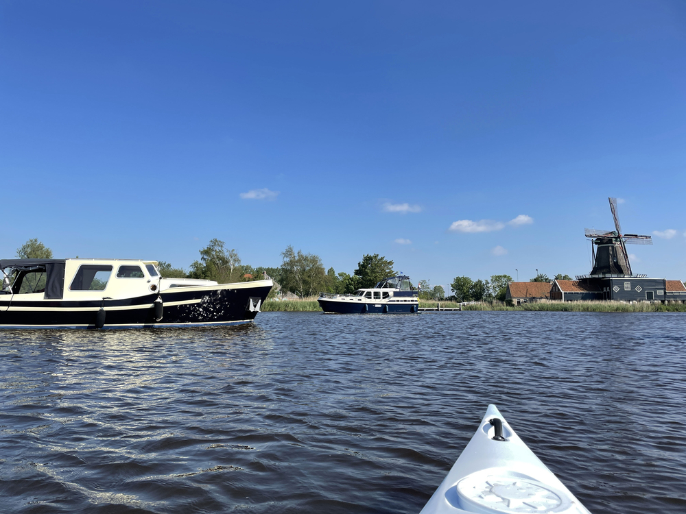 People-boating-in-the-Netherlands-as-weather-improves-over-the-weekend