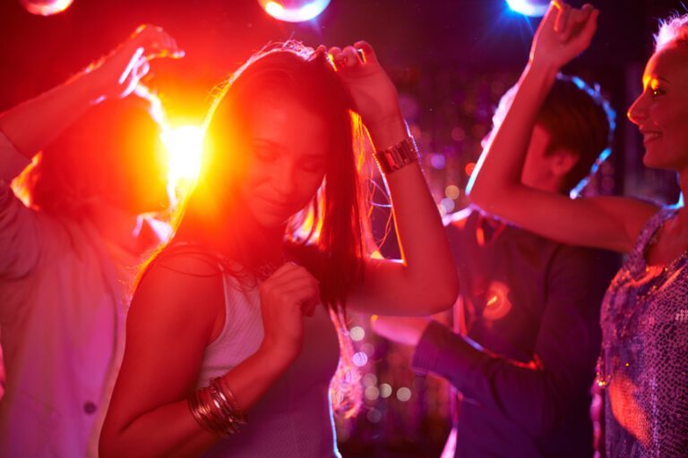 “Dancing with Janssen” day after jab says Dutch health minister