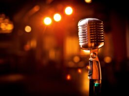 photo-of-a-microphone