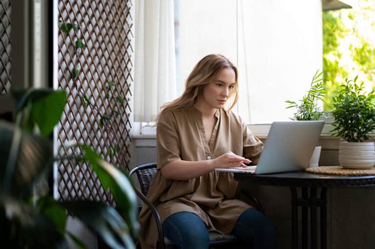 Do I need a business bank account as a freelancer in the Netherlands?