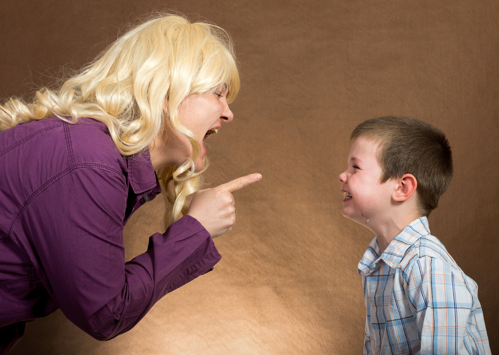 photo-of-dutch-mother-yelling-at-child