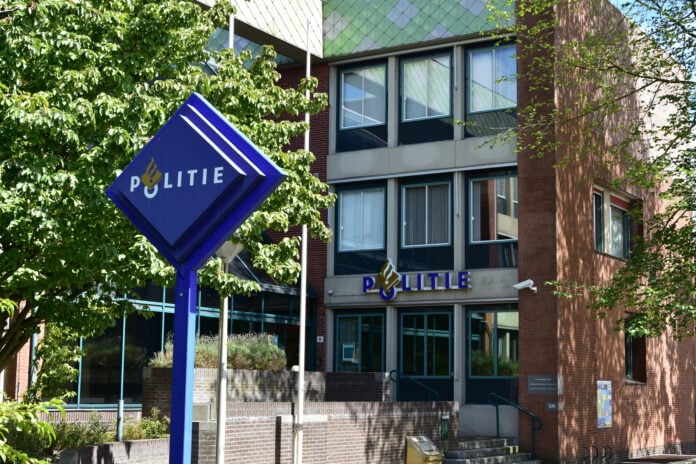 photo-of-outside-of-Dutch-police-station-Netherlands