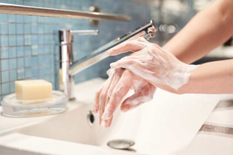 Dutch Quirk #79: Only have freezing cold water in their toilet sinks