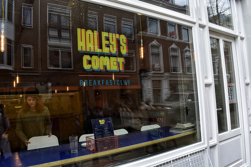 haley's-comet-breakfast-club-the-hague