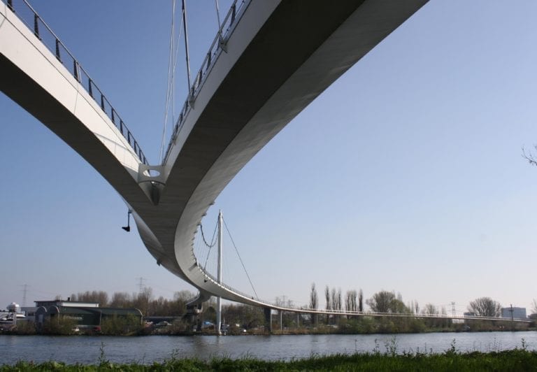 6 Of The Netherlands Most Awesome Bridges DutchReview   DutchReview Nescio Bridge 768x532 