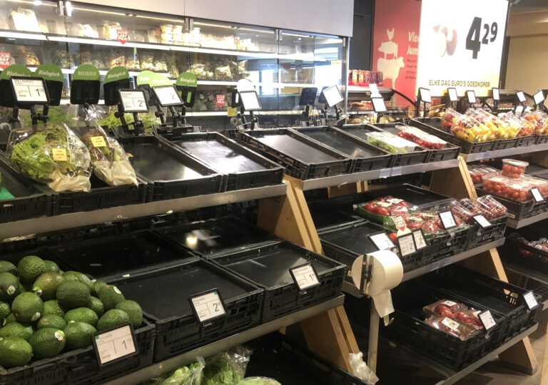 Dutch supermarket shelves go empty  while farmers do exact opposite of their jobs and block our food