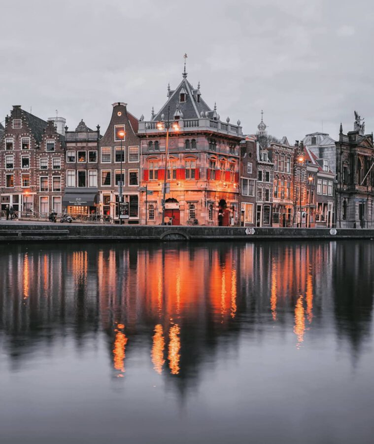 cosy-lit-up-streets-haarlem-netherlands