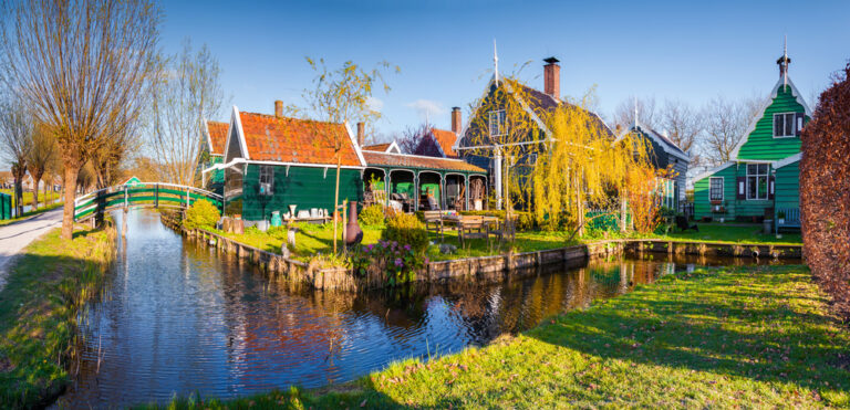 Photo-of-Dutch-houses-in-the-Netherlands-housing-market