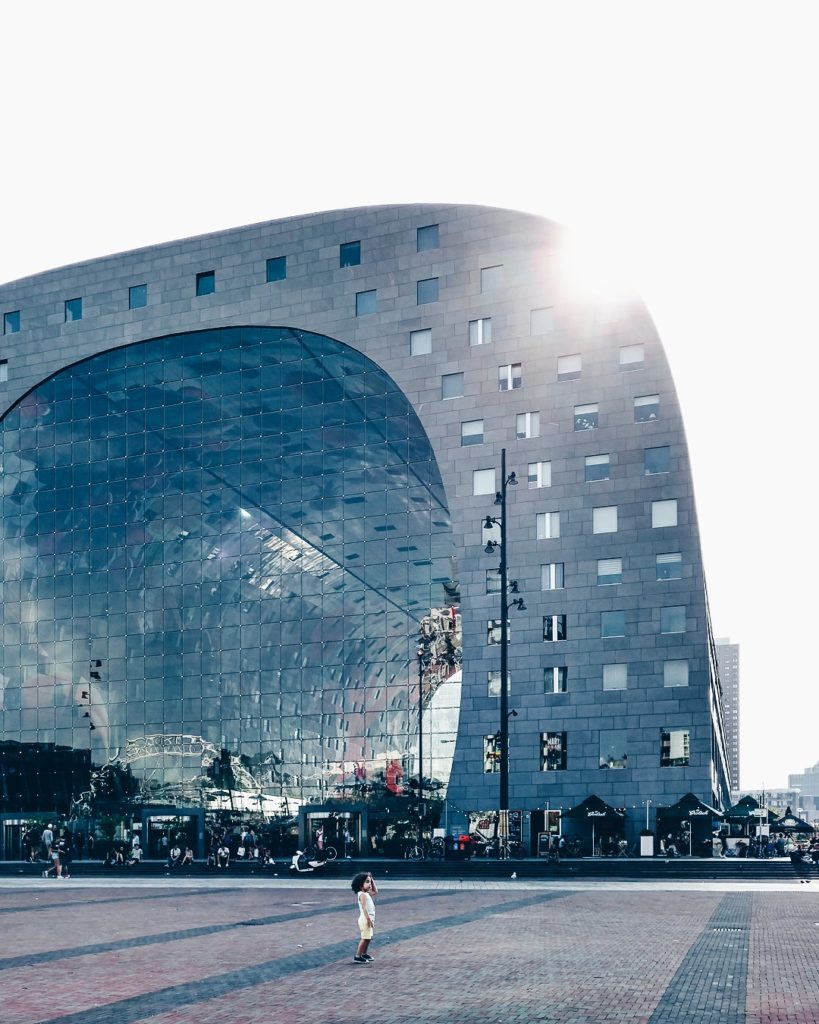 Photo-of-the-outside-of-Markthal-Rotterdam