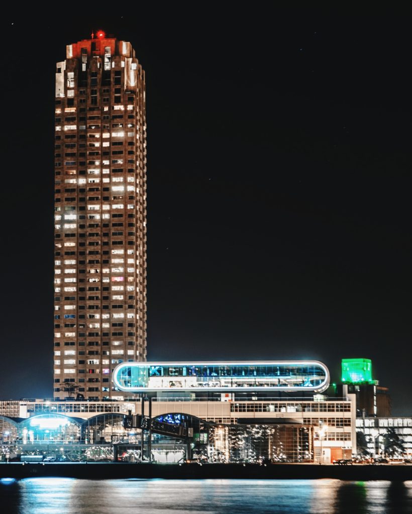 Photo-of-New-Orleans-building-at-night-with-lights-on-Rotterdam