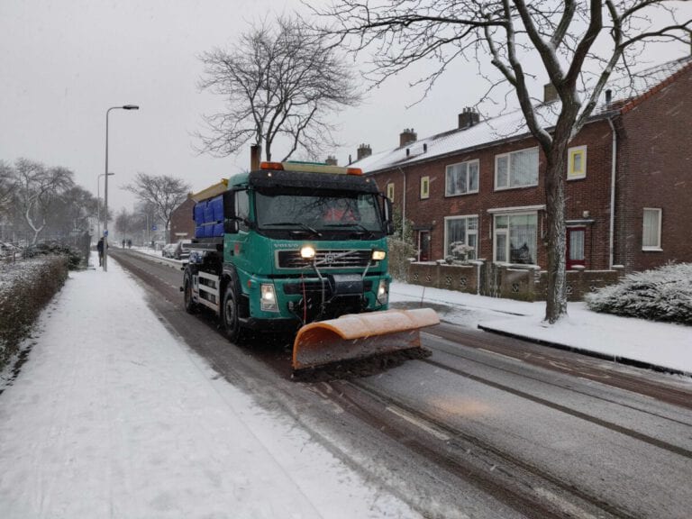 Dutch test locations and vaccination centres closed due to treacherous ice