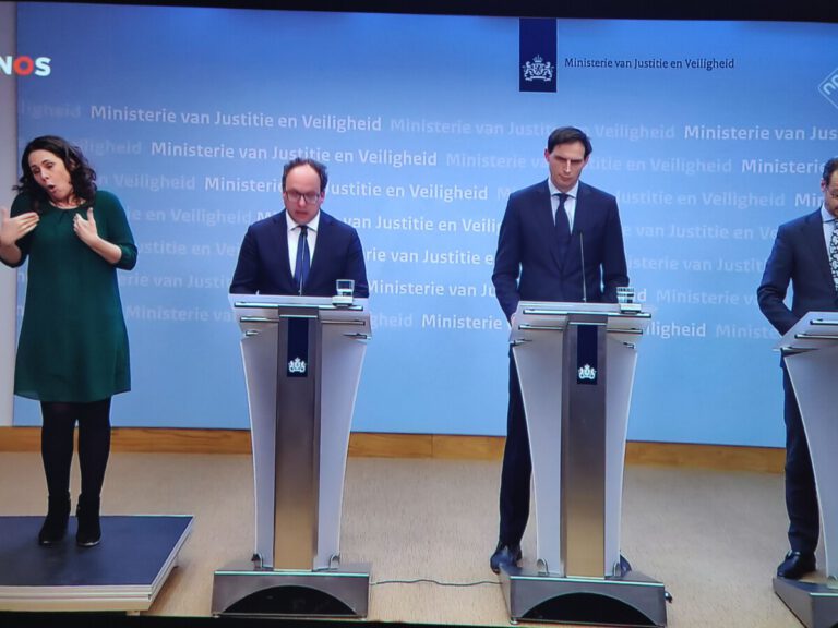 Dutch cabinet announces heavy economic support measures to counter coronavirus crisis