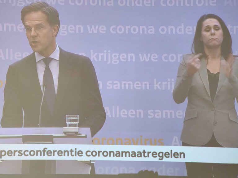 Press conference: Rutte urges nation to maintain caution