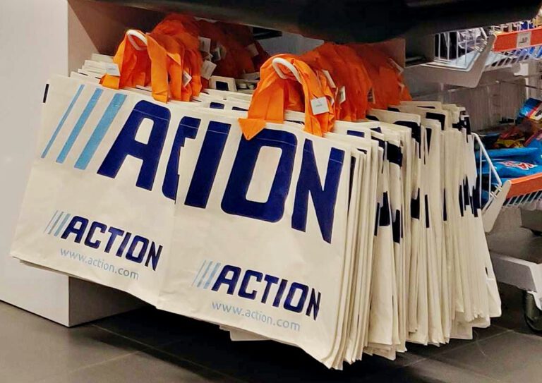 Theft of €0.03 plastic bag costs Action over €8000