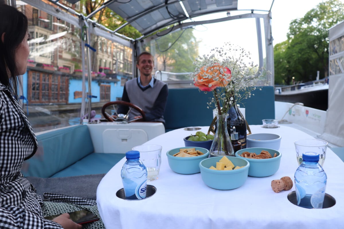 inside-rented-boat-with-snacks-and-drinks-in-Amsterdam