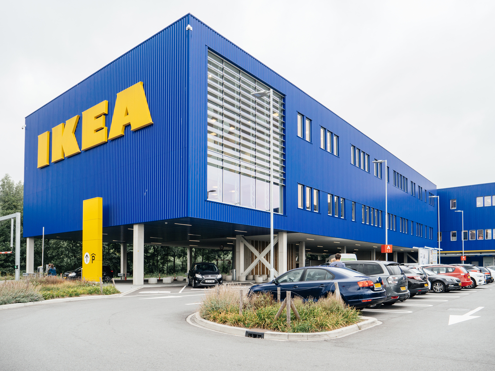 Photo-of-Ikea-in-Delft-in-the-middle-of-a-car-park