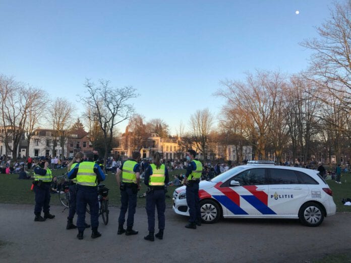 Photo-of-Dutch-police-at-park-in-Utrecht