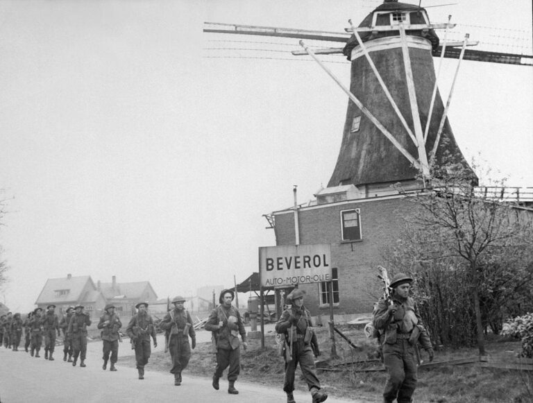 Photo report: the Netherlands at war, 1940-1945