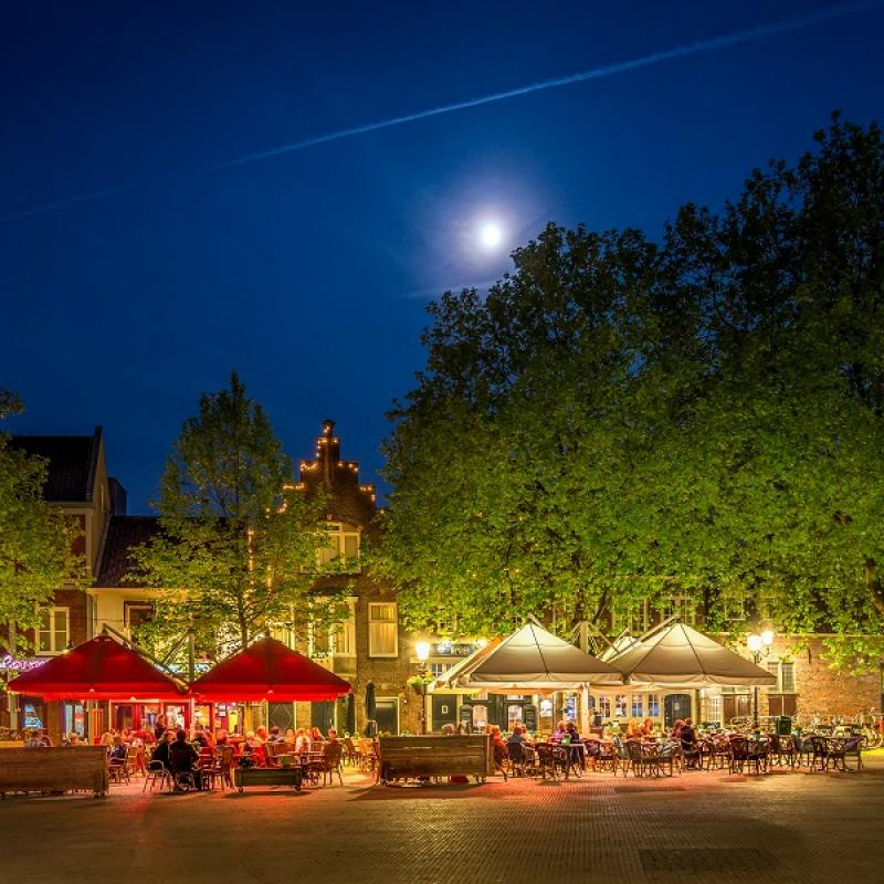 gothic-church-tower-in-amersfoort-square