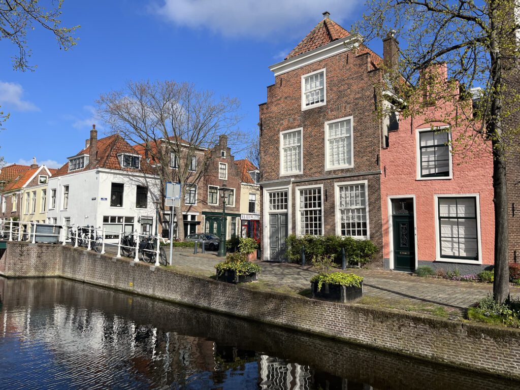 Little pink house in Leiden on a sunny day