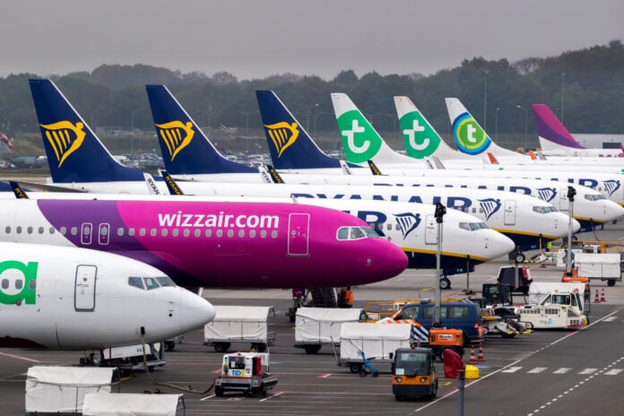 photo-of-planes-on-tarmac-eindhoven-airport-netherlands