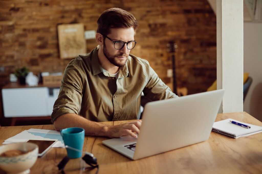 Man-working-on-laptop