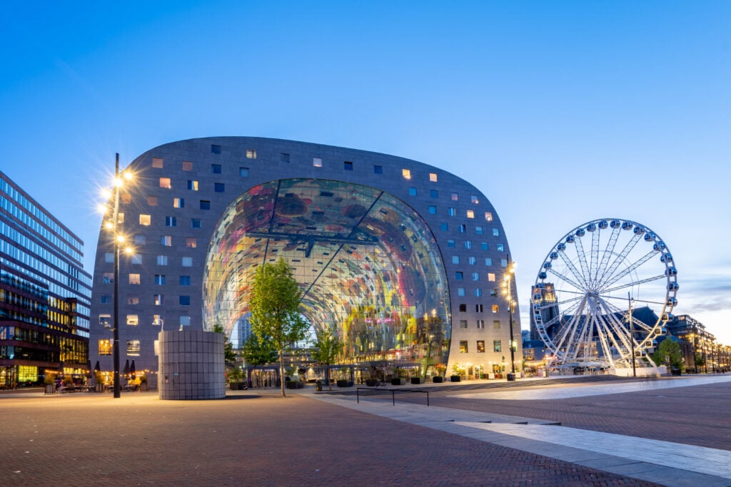 Markthal-building-as-the-sun-sets-in-rotterdam-the-netherlands